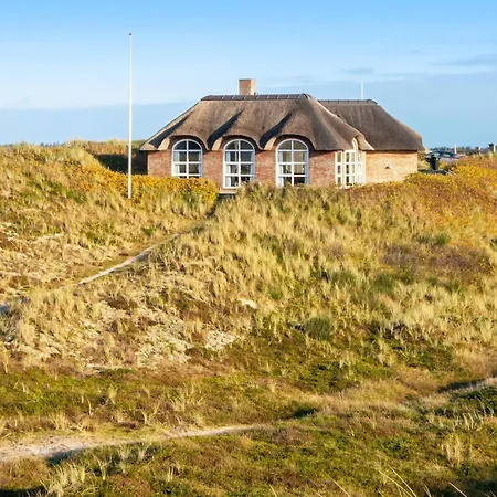 Luxury Seaside Retreat - By Traum