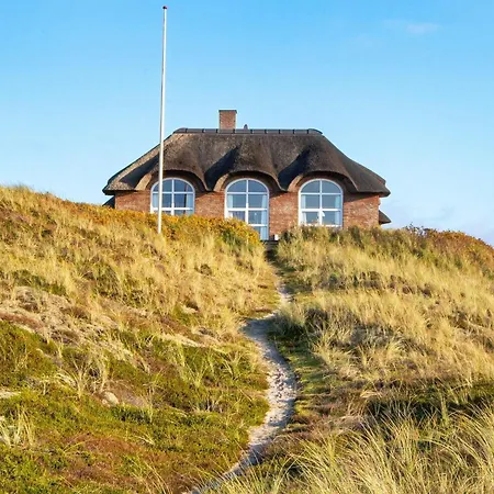 Luxury Seaside Retreat - By Traum